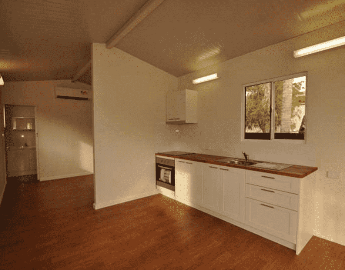 KLW-750 Cabin With Bathroom & Kitchen (300sqft) Hawme
