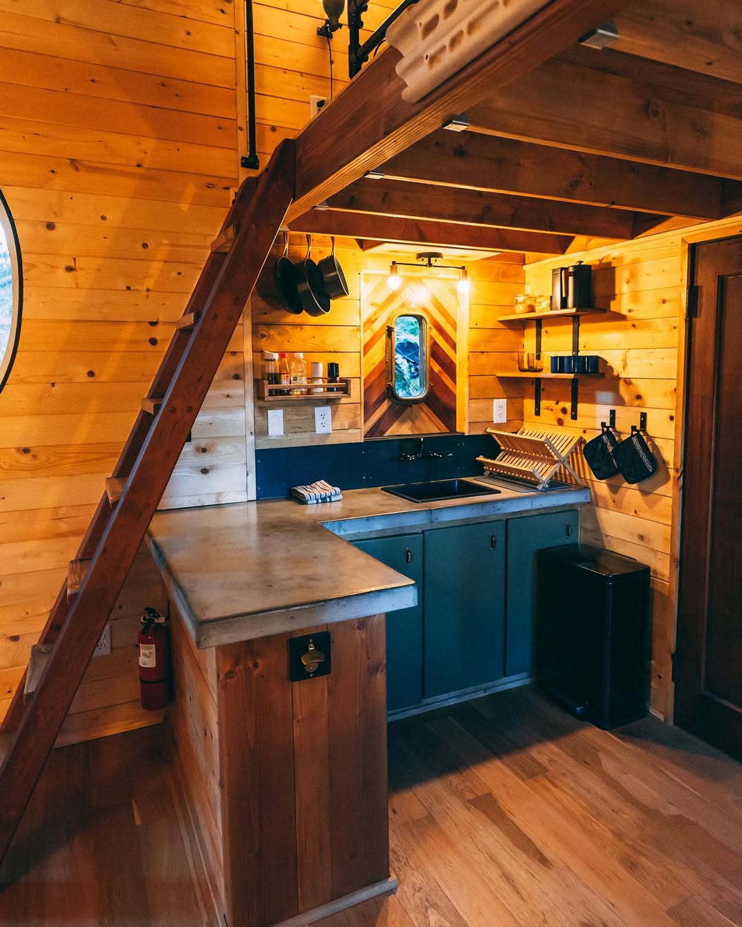 LKH-075 Tiny House Kit (323 sq ft) Hawme
