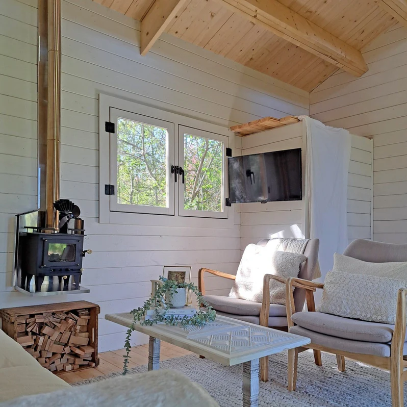 DGW-019 Log Cabin Kit (180 sq ft) Hawme
